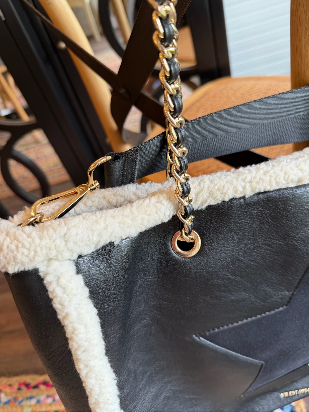 Vintage Havana Black Tote with Cream Shearling Trim and Star Accent - Picture 3 of 8